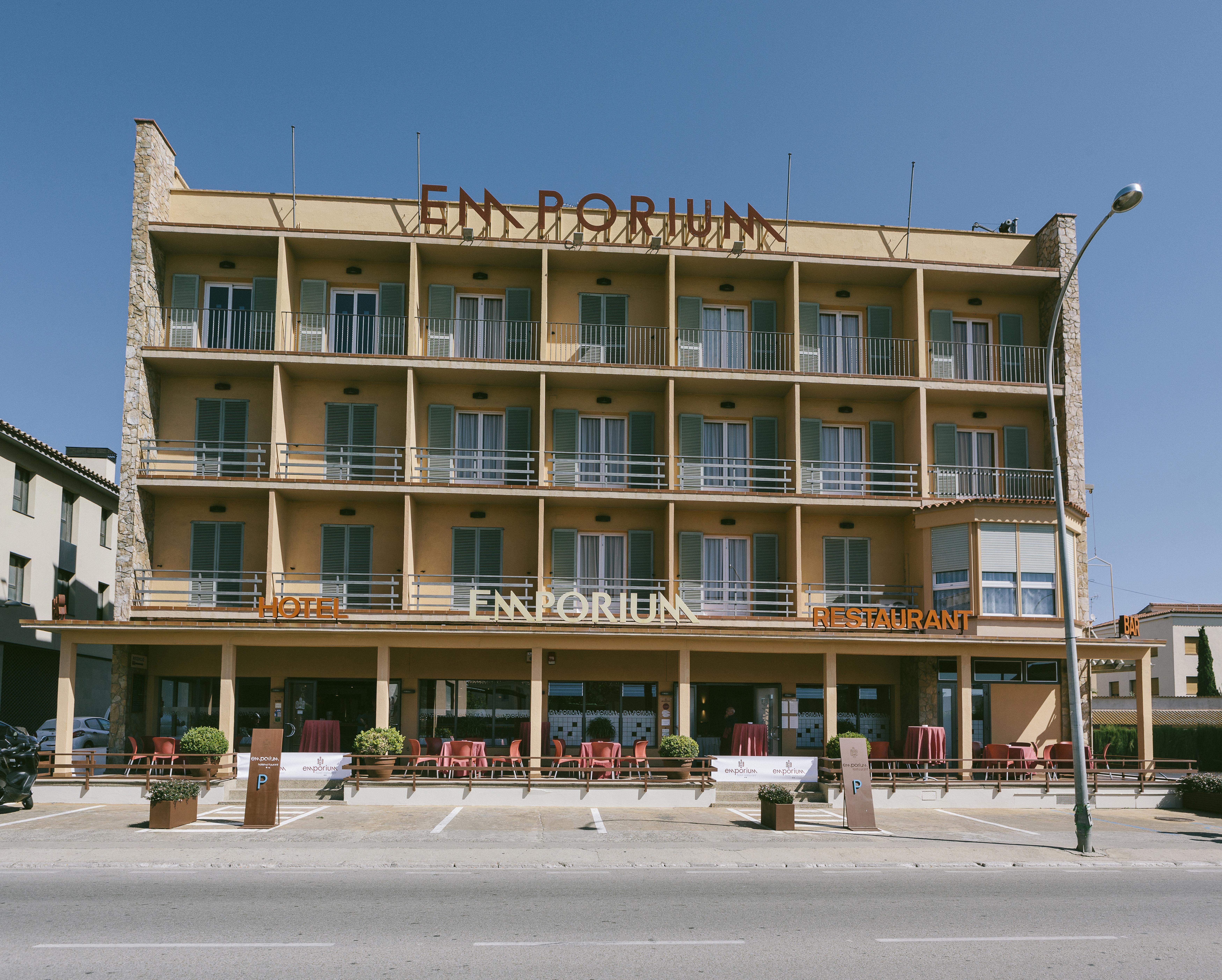 Hotel Emporium - Adults Only Castello  D'Empuries Eksteriør billede